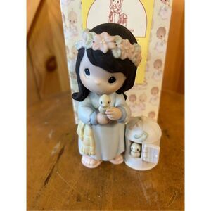 Precious Moments All Sing His Praises Figurine by Enesco (8446)